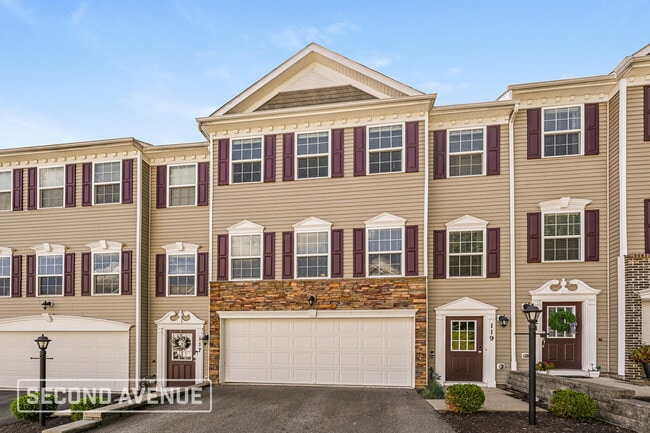Building Photo - 119 Holly Hill Dr Rental
