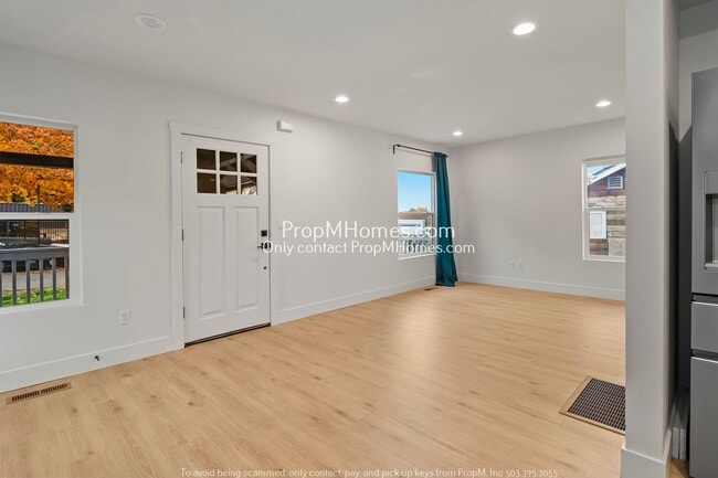 Photo - 4704 NE 95th Ave