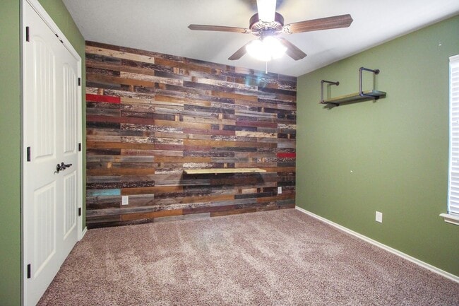 Photo - Charming 3 Bed 2 Bath With Office