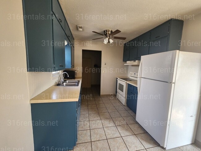 Photo - $1195 - 3 bedroom / 1 bathroom - Single Family Home