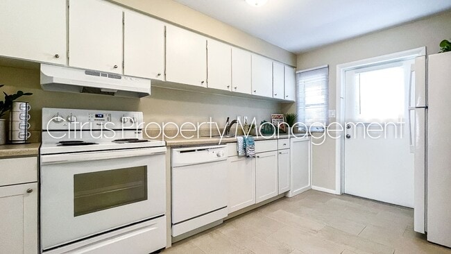 Photo - McLean Fairway 3032C Unit 3032C