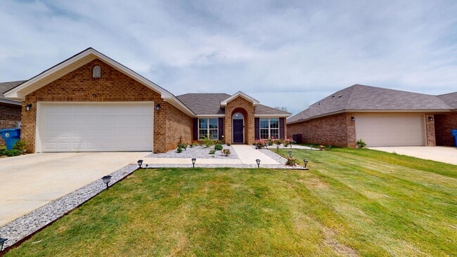 Building Photo - 4/2 Built in 2024 in Prattville!!!