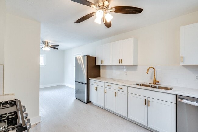 Photo - 5141 Clement Ave