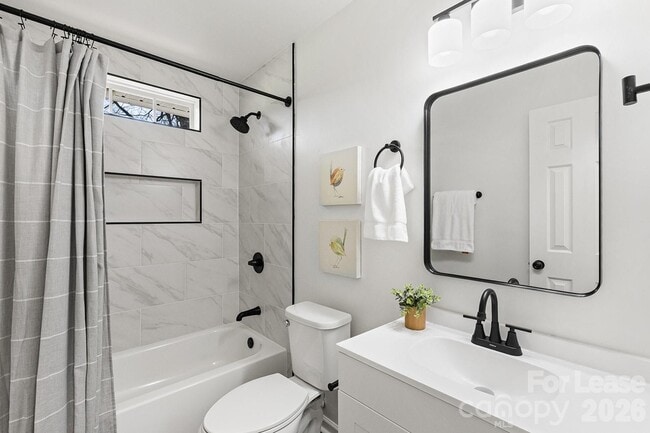 Photo - 913 Tennyson Dr