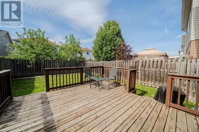 Photo - 28 Samandria Ave