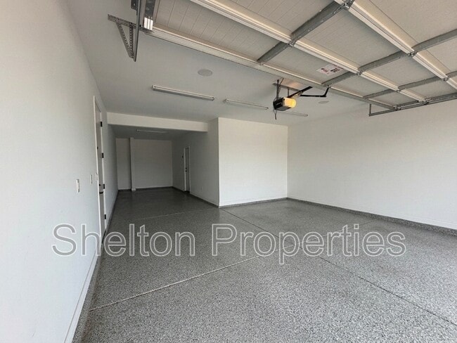 Photo - 5217 N 79th Dr