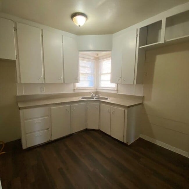 Photo - $0 First Month's Rent / $0 Deposit at Move-in