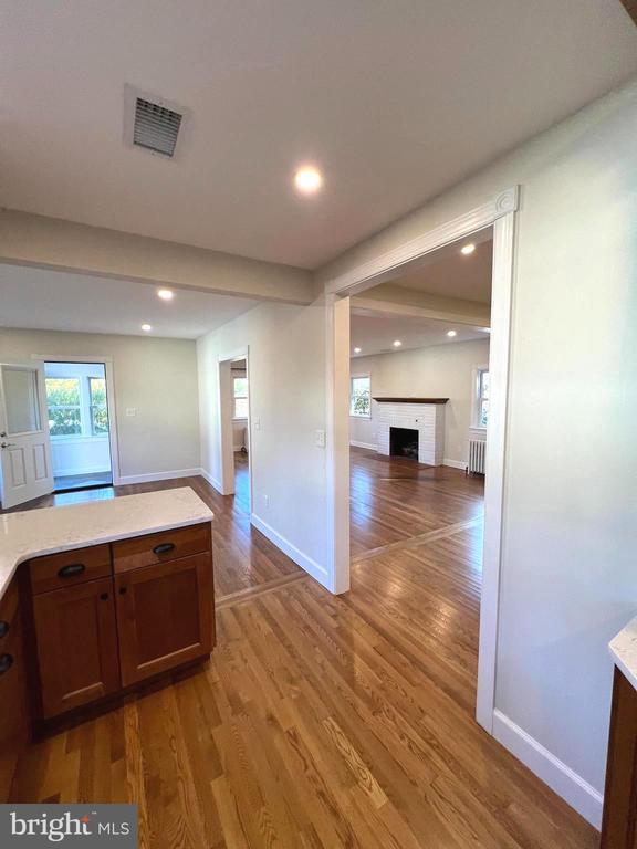 Photo - 28 Orchard Ln