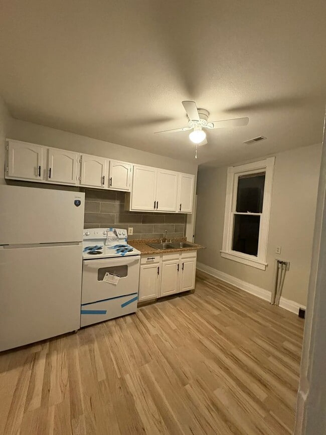 Photo - 3129-3131 N Wellington PL Unidad 3131 N Wellington Pl