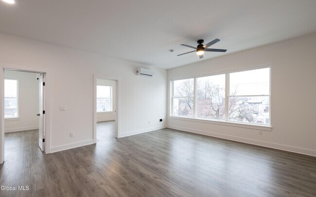 Photo - 33 Centre St Unit 3D