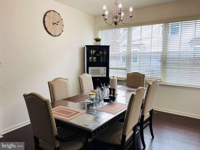 Building Photo - 119 Sirius Dr