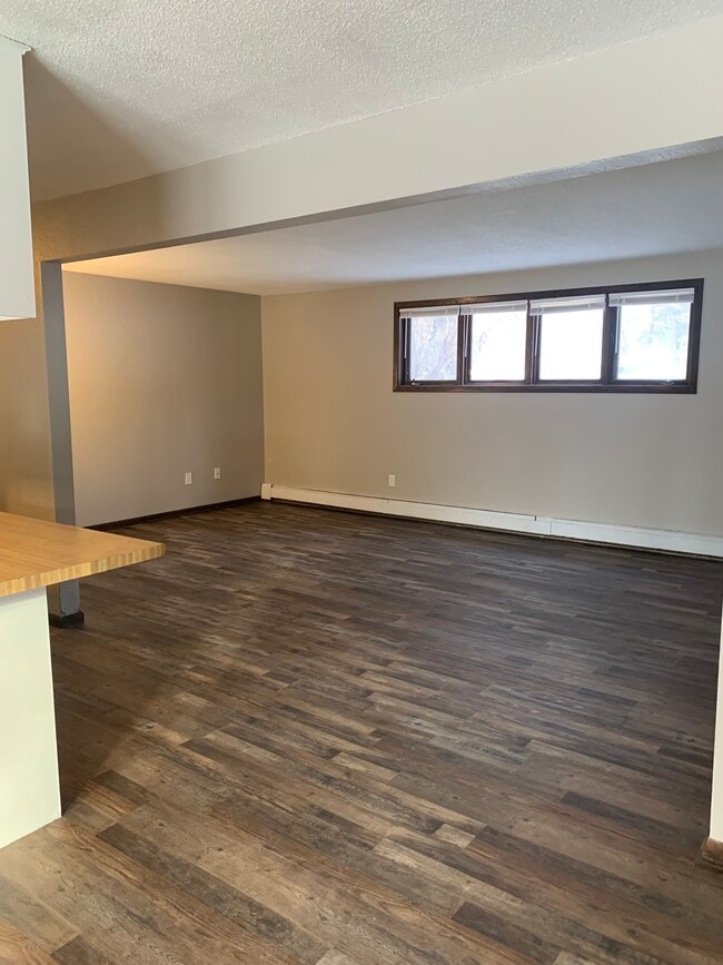 Photo - 1005 16th St NE Unit 4