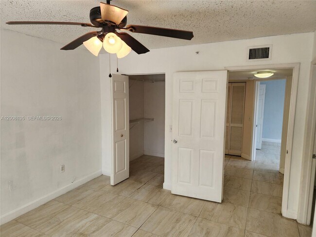 Photo - 2451 Centergate Dr Unit 301
