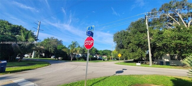 Photo - 567 NW 90th St Unit 3