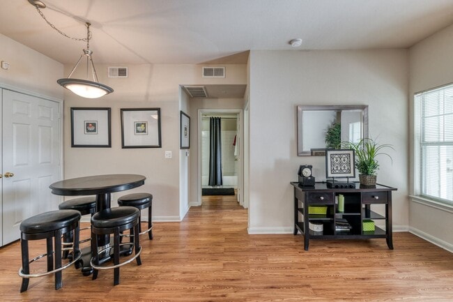 Photo - Austin Bluff