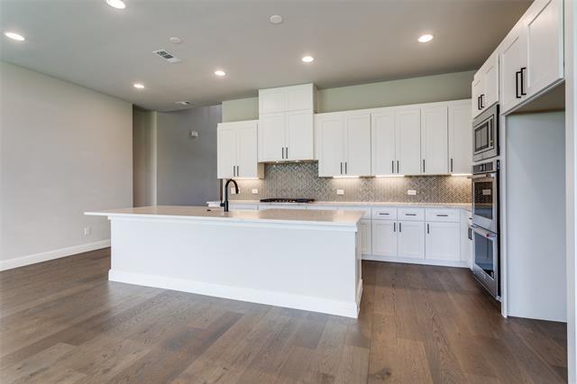 Photo - 709 Lexington Ln