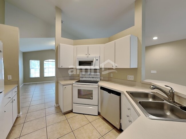 Photo - 4905 70th St E