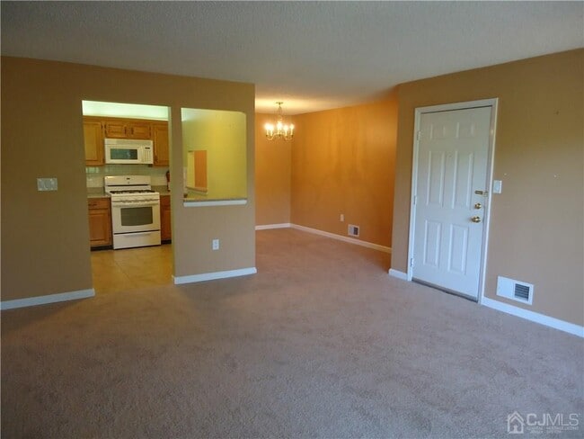 Photo - 313 Wimbeldon Ct