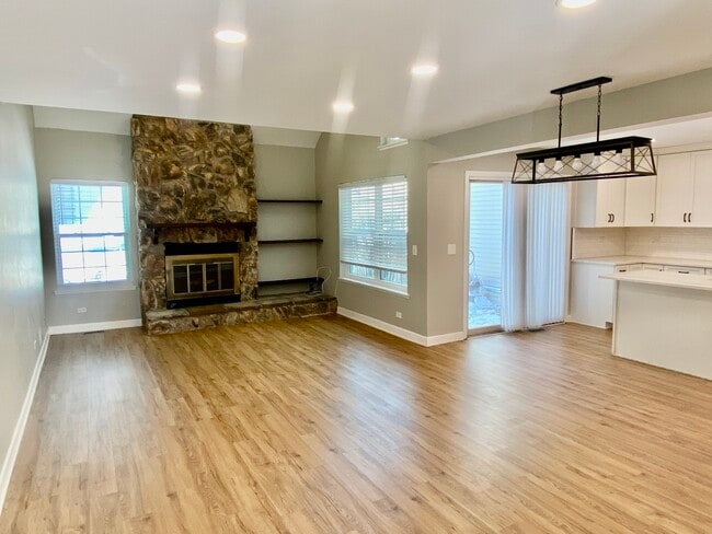 Photo - 643 Wilbur Ct