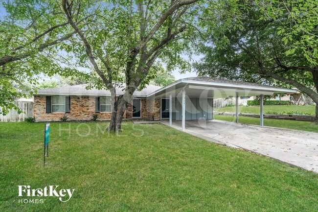 Building Photo - 204 E Lanett Dr Rental