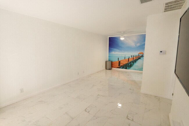 Photo - 751 Los Felices Cir W Unit M109