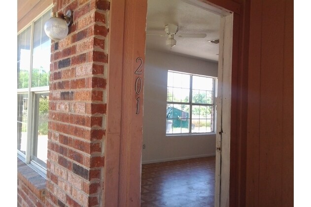 Photo - Amanda Gardens Apartments