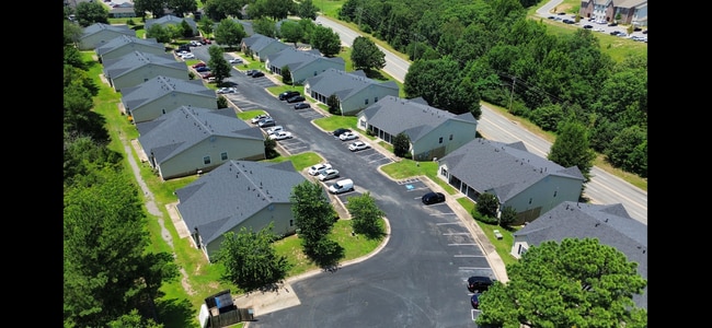 Photo - Hillview Village Apartments