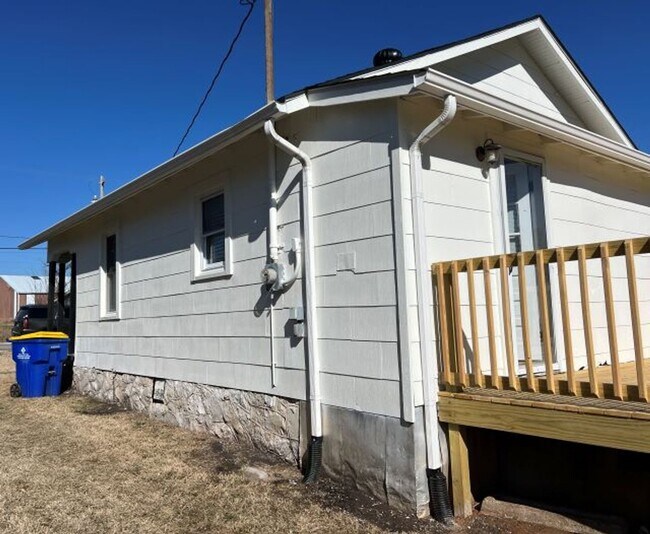 Photo - Adorable home in the heart of Bowling Green!