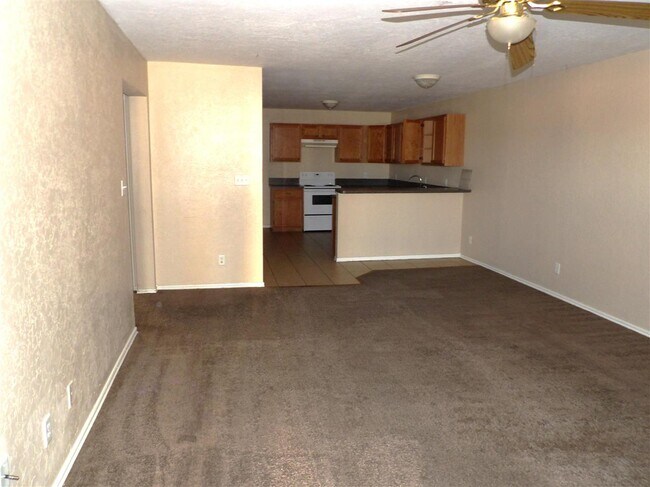 Photo - 2416 SW G Ave Unidad 206