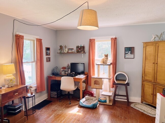 Photo - 1001 W Cottage Grove Ave