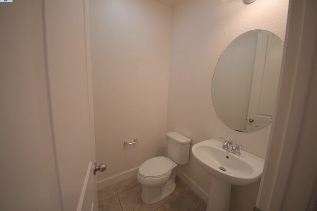 Photo - 5530 Esprit Way