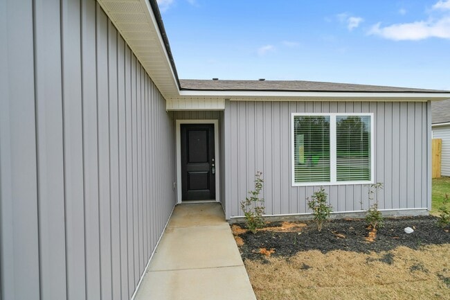 Photo - 209 Clear Creek Dr