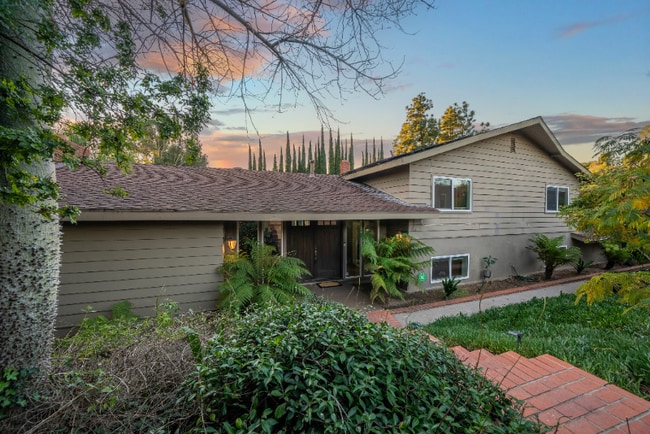 Photo - 11621 Vernette Ct