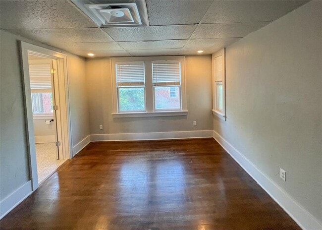 Photo - 1808 N Robinson Ave