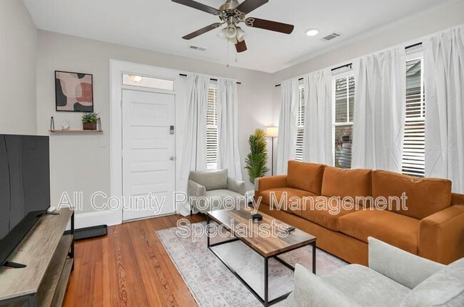 Photo - 1035 Kinard Ct