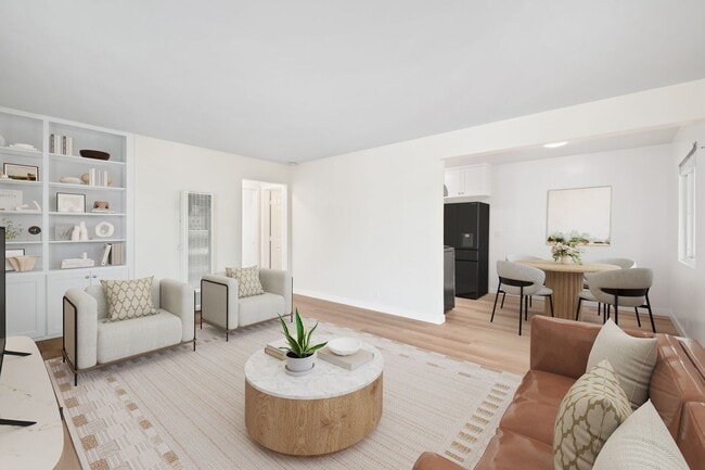 Photo - 121 E Bay St Unit 121D