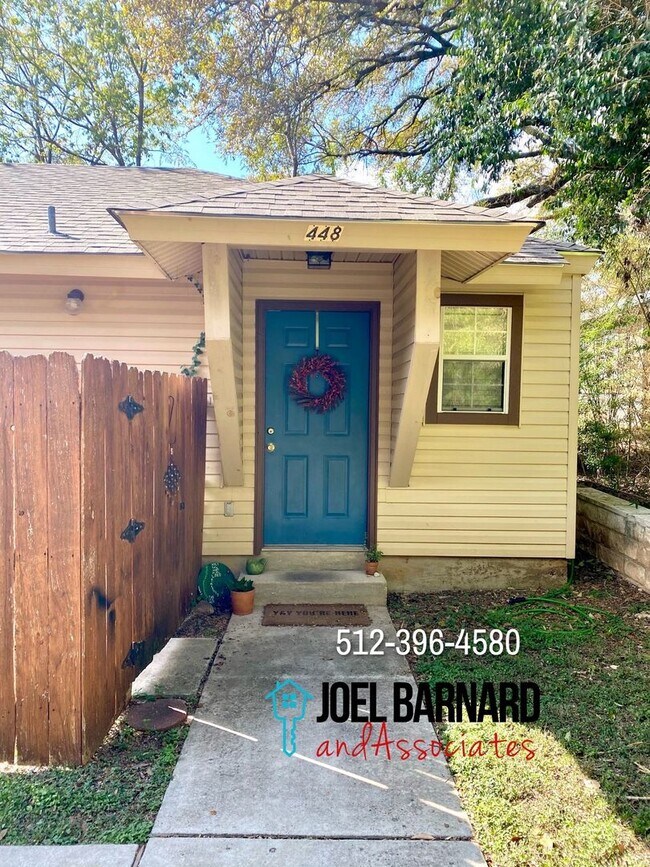 Photo - 448 Burleson Unidad 1