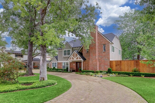 Photo - 1618 Hillendahl Blvd