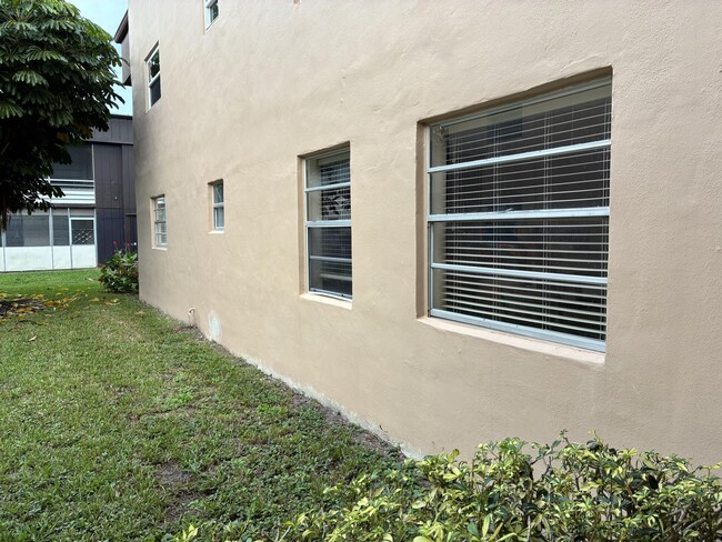 Photo - 489 Burgundy P