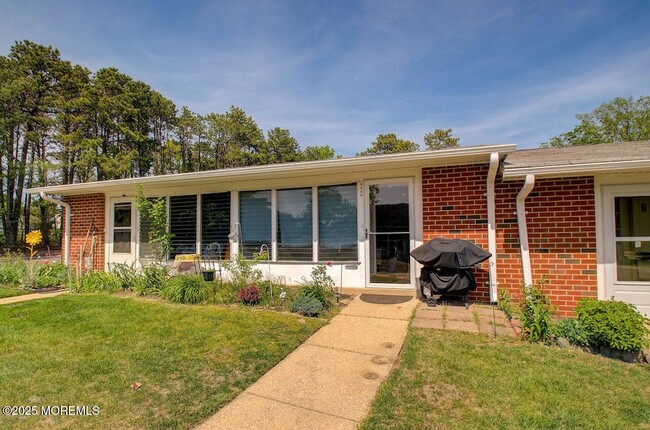 Photo - 888B Inverness Ct