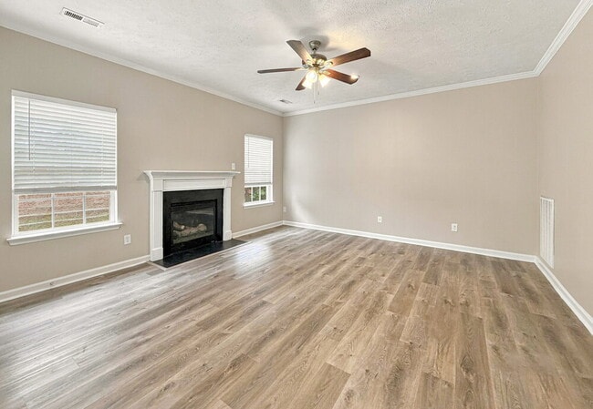 165 Claybrook Ln