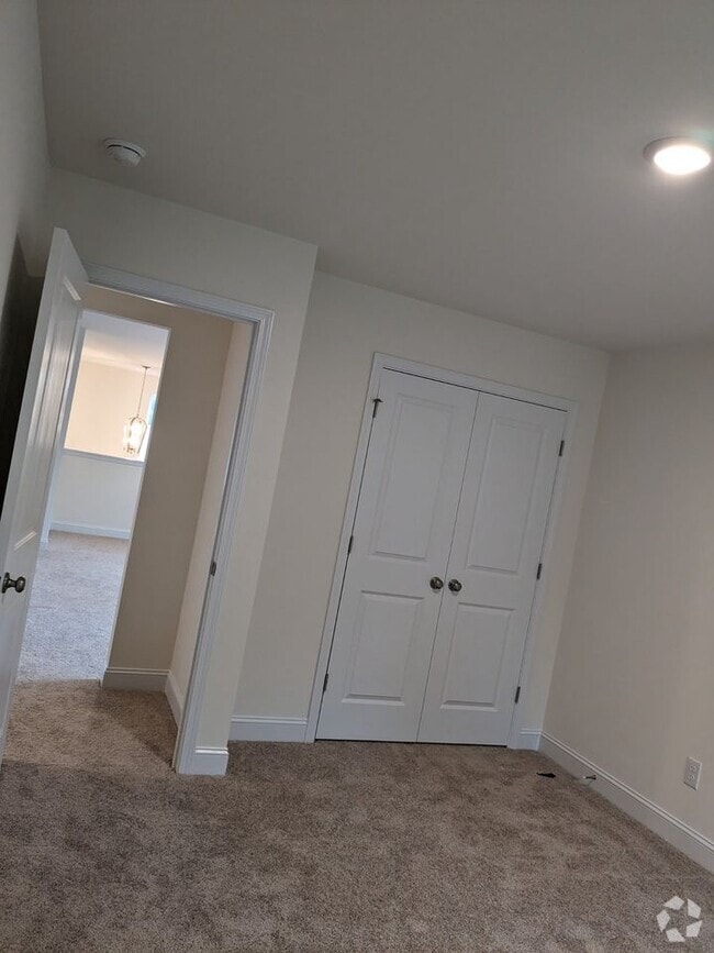 Building Photo - 124 Muskogee Rd Rental