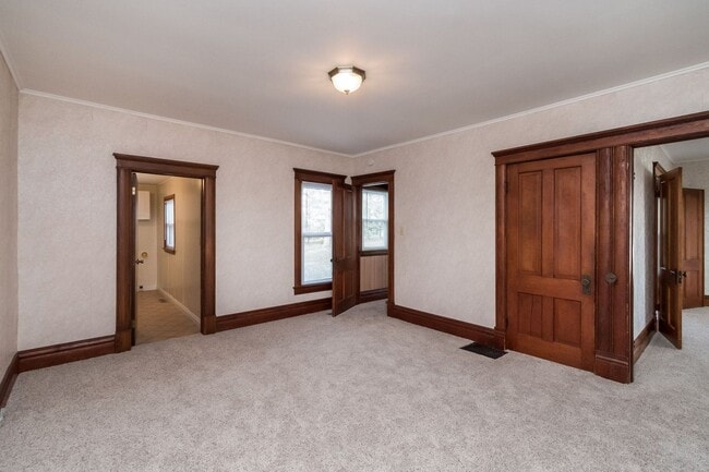 Photo - UNIQUE ACREAGE!!  4 Bedroom, 2 Bathroom House in Ames