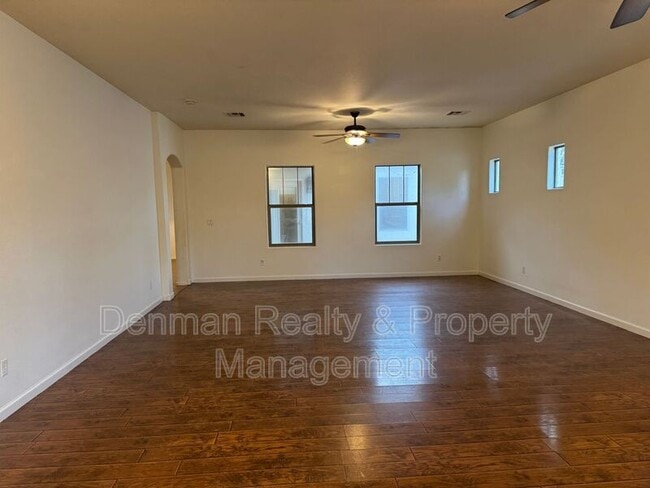 Photo - 3424 E Vernon St
