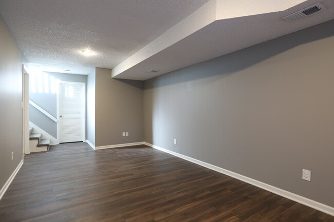 Photo - 326 NW Gibson Rd