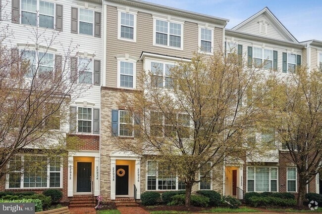 Building Photo - 22936 Spicebush Dr Rental
