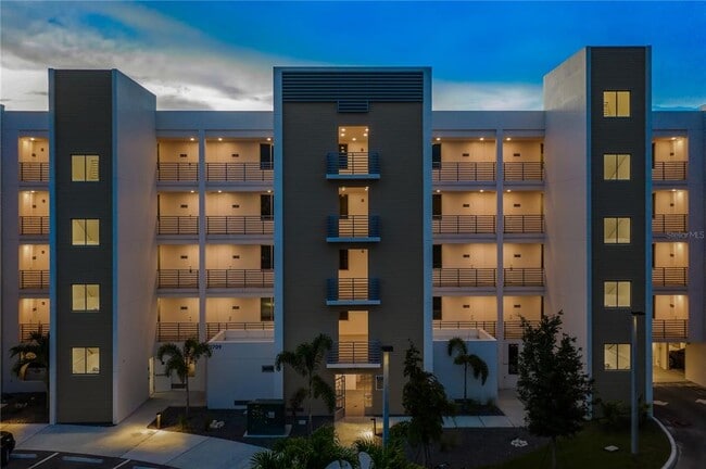 Photo - 1709 N Tamiami Trl Unit 420 A