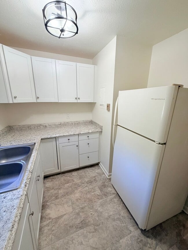 315 Kenilworth Rd Unit 315 Kenilworth  #1