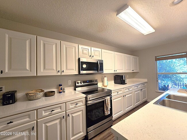 Photo - 963 Collinswood Dr