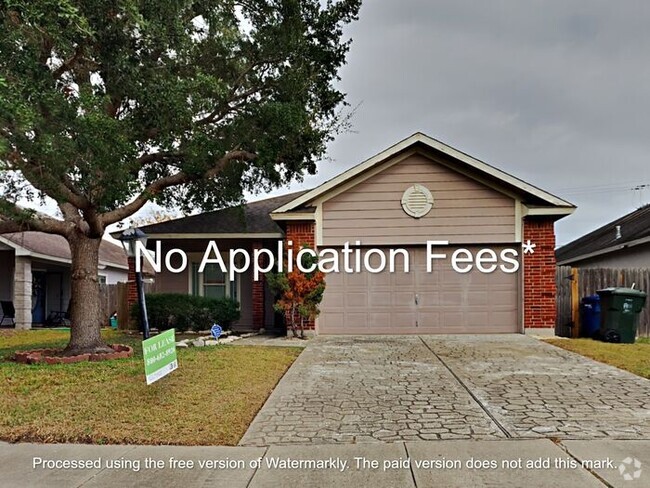 Building Photo - No Application Fees* Rental